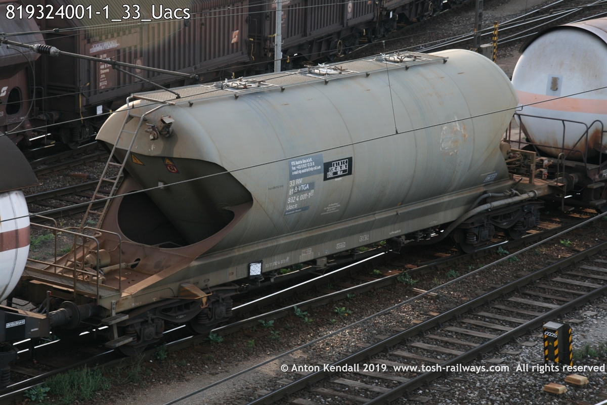 819324001-1_33_Uacs.jpg